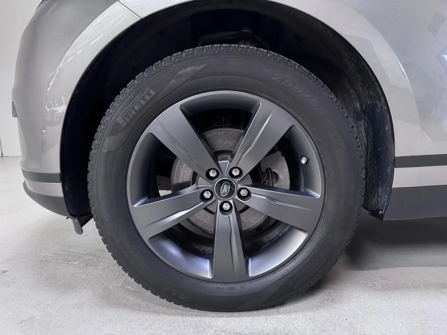 Range Rover Velar 2.0 D180 S Autom. - Apple CarP