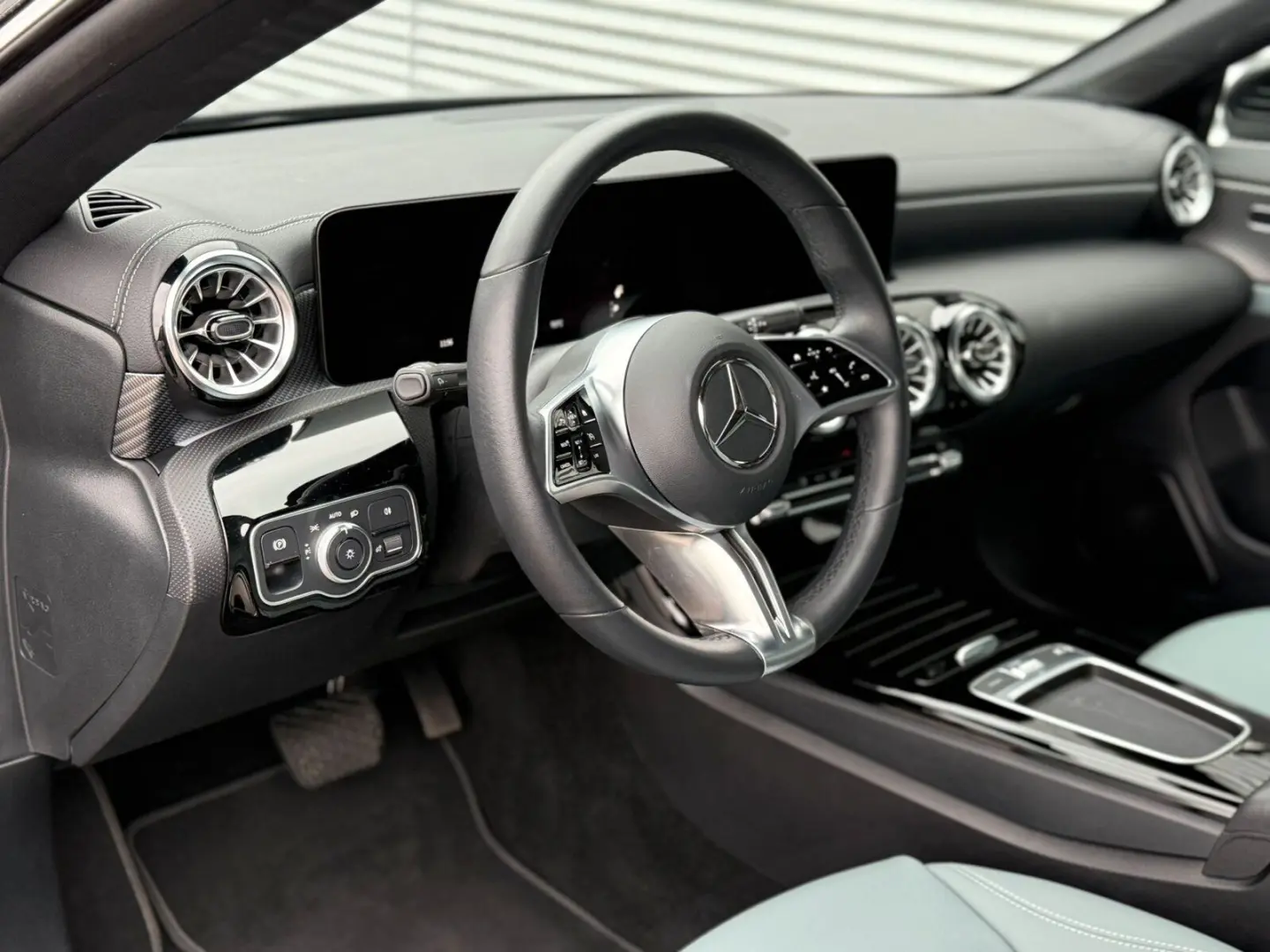 CLA 180 d Coupé Progressive LED*Keyless*P-Kamera