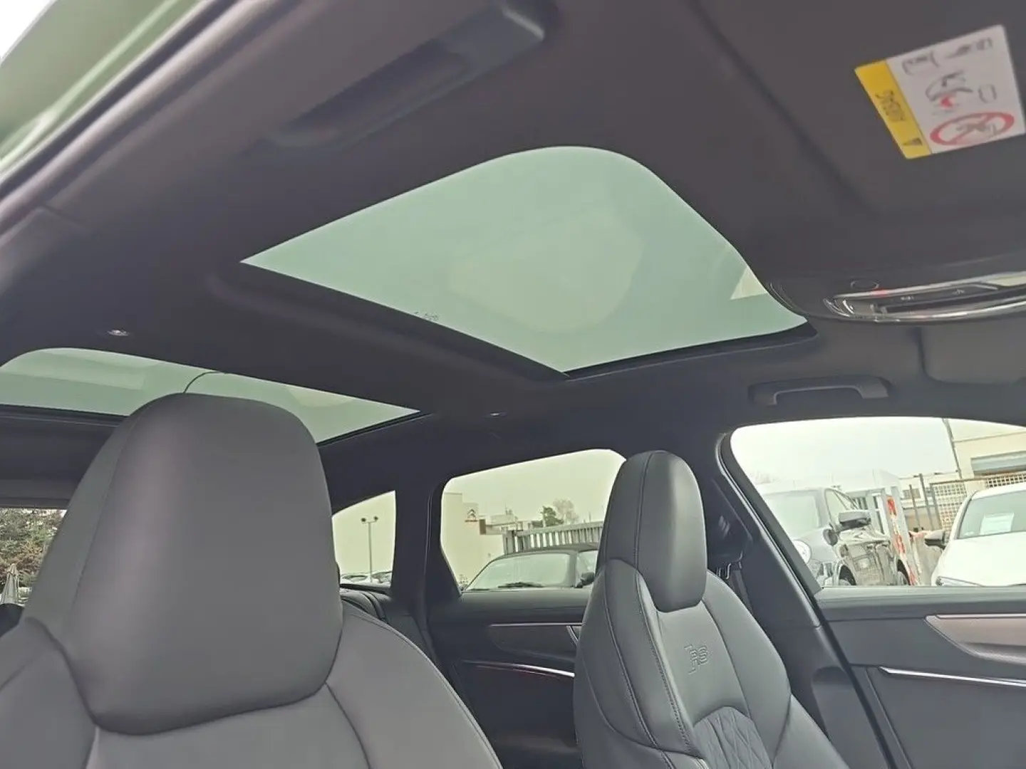 RS6 Avant 4.0 TFSI qu. Tiptronic AHK B&O Pano