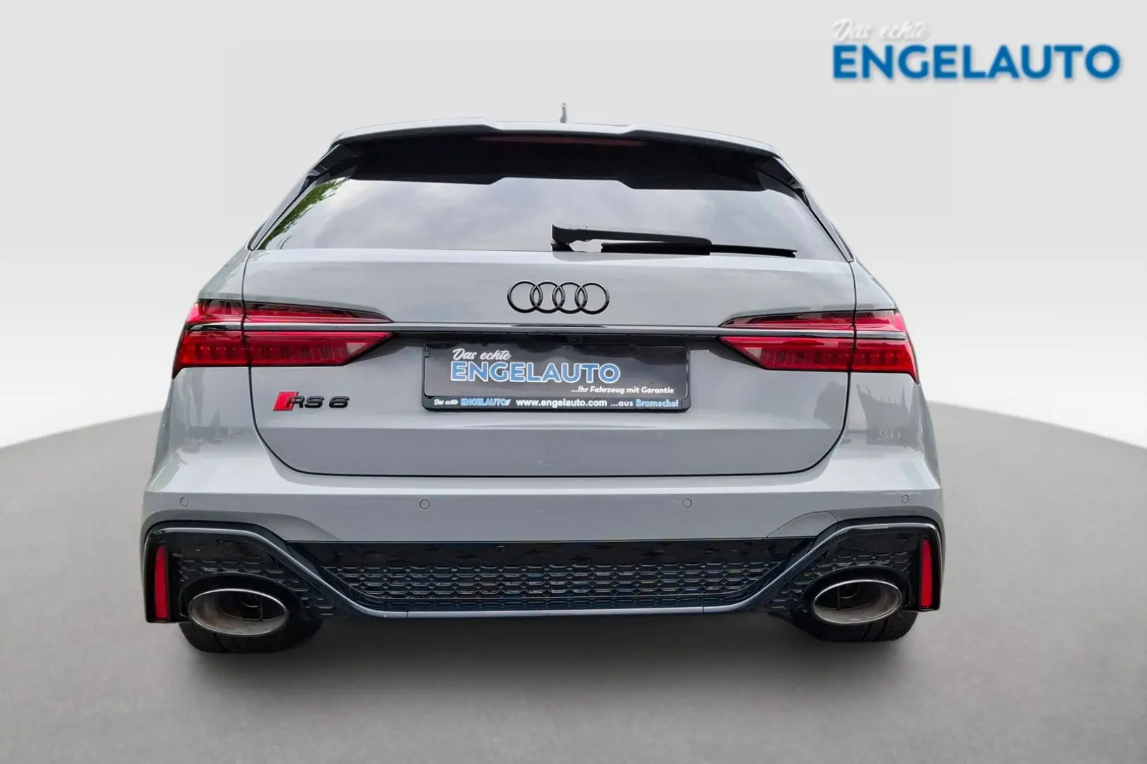 RS 6 Avant 4.0 TFSI quattro Performance PANO AHK
