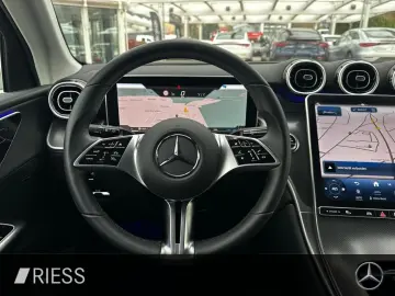 GLC 200 4M Avantgarde Navi LED AHK Ambi Kamera