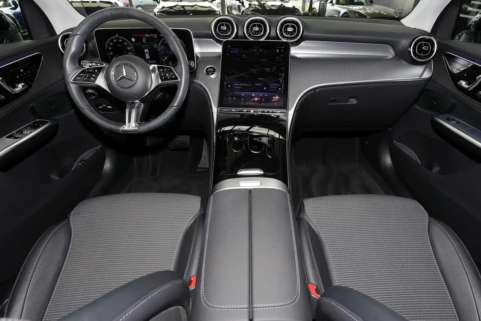 GLC 200 4M TOTWINKEL+MEMORY+KAMERA+CARPLAY+18