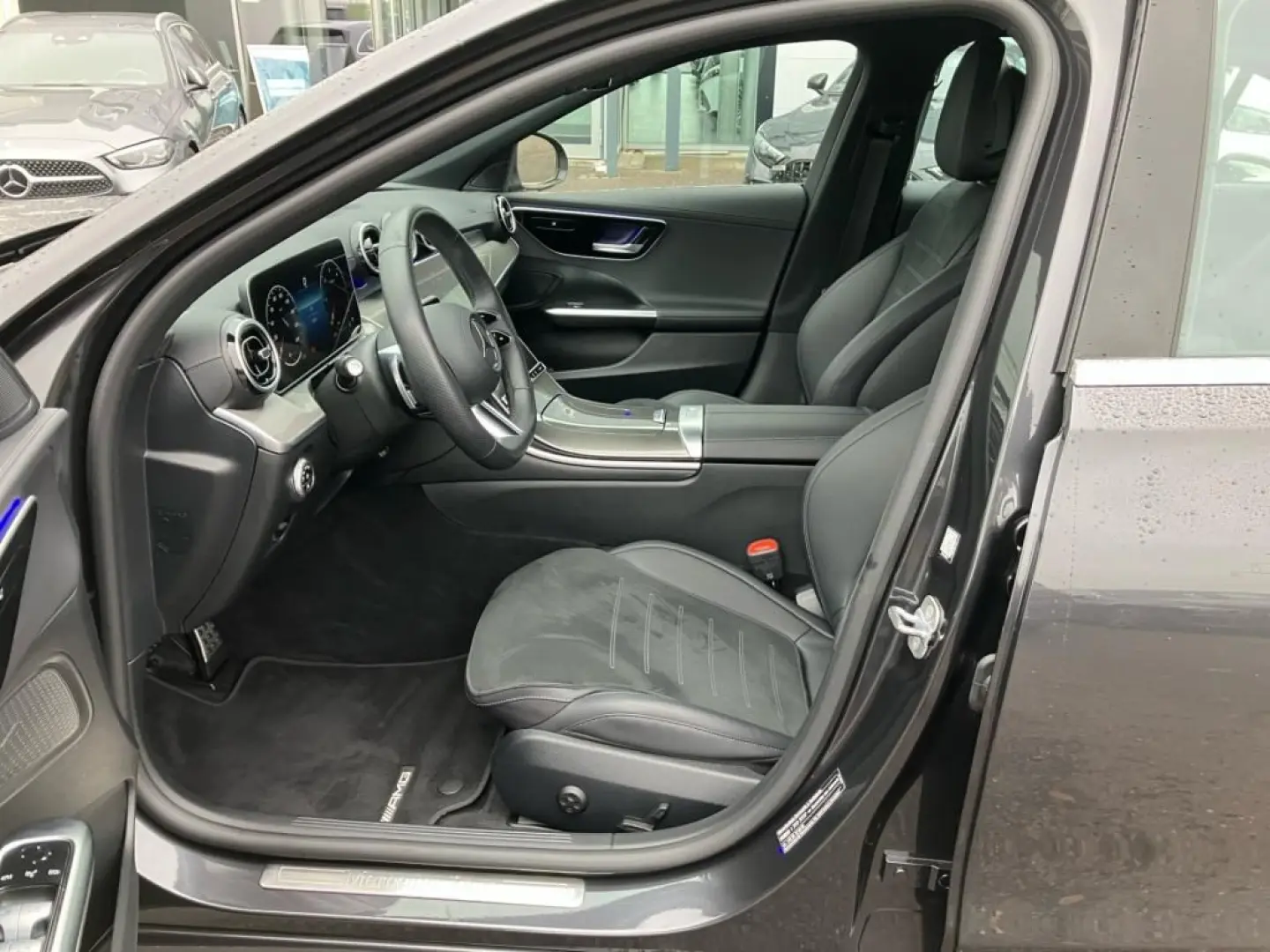 C 220 d AMG*DISTRONIC*LED*AHZV*DAB*KAMERA*DWA*