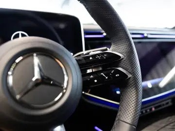 E 300 e Limousine BURM AMG NIGHT PREMIUM DISTR