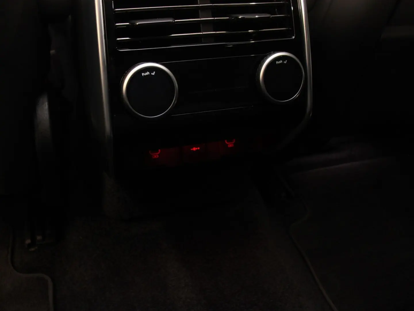 Range Rover D300 HSE AHK Pano Head-Up DAB LED