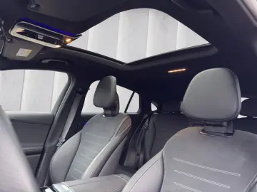 GLC 300 e AMG Line Premium+ Burmester Pano HUD