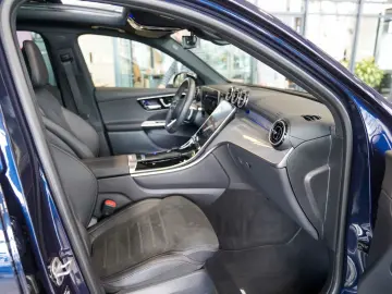 GLC 300 d 4M AMG Line Night Pano AHK Standheizun
