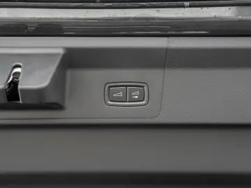 Panamera Turbo E-Hybrid Surround View Nachtsicht