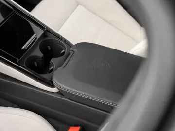Panamera Turbo E-Hybrid Surround View Nachtsicht
