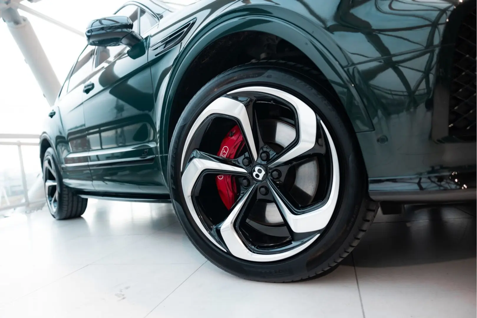 Bentayga V8 S | Rear Entertainment | Touring Spe