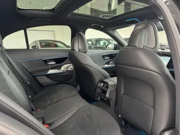 E 300 de AMG Night Pano KEYLESS-GO Hyperscreen P