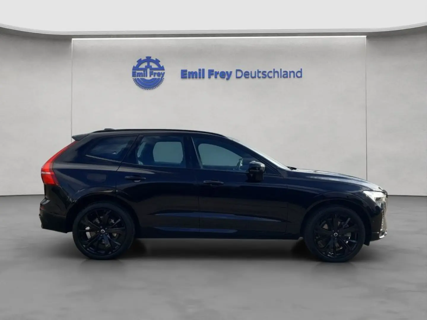 XC60 B5 B AWD Plus Black Edition Stdhzg * Pano
