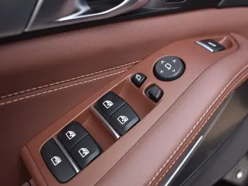 X5 xDrive45e DAB LED WLAN Komfortzg. AHK Shz