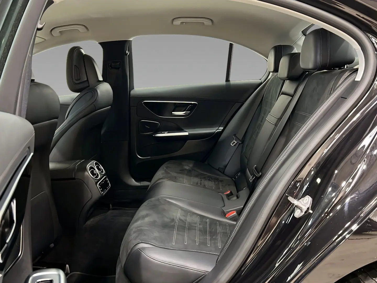 C 300 e AMG+MBUX+LED+Ambiente+Memory+TotW+360°
