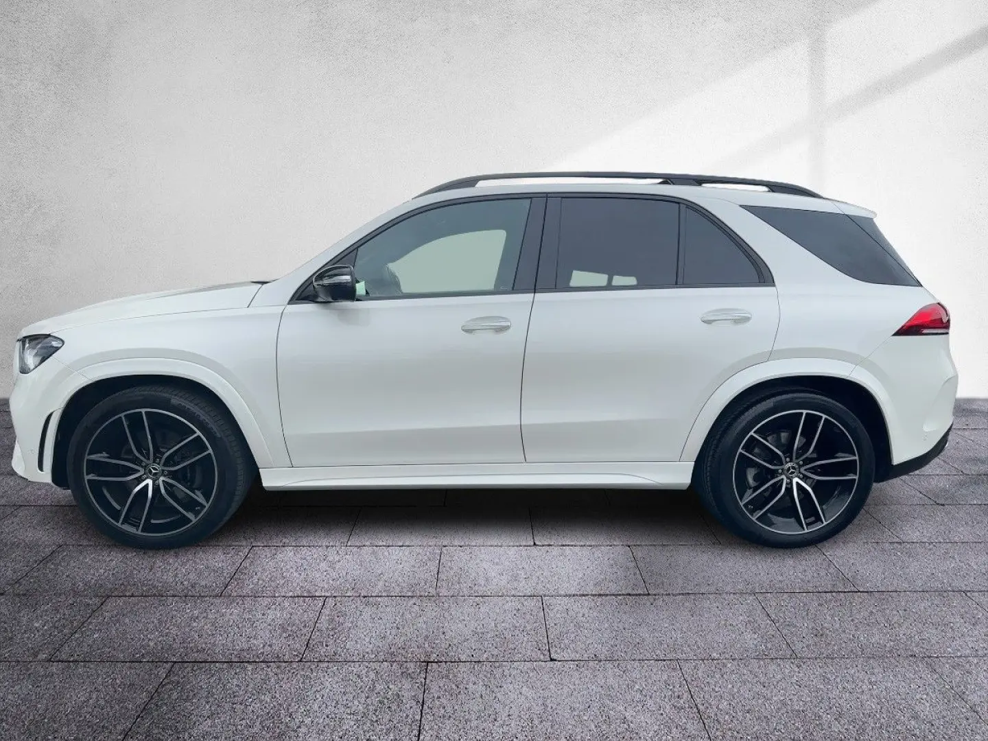 GLE 400 d 4M AMG NP€ 123.509 Pano Night Stdhzg