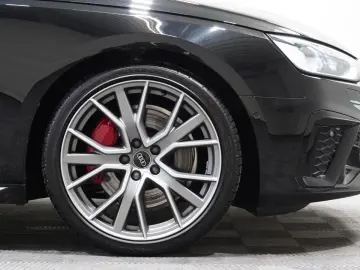 A4 Limousine S line 45 quattro Competition Black