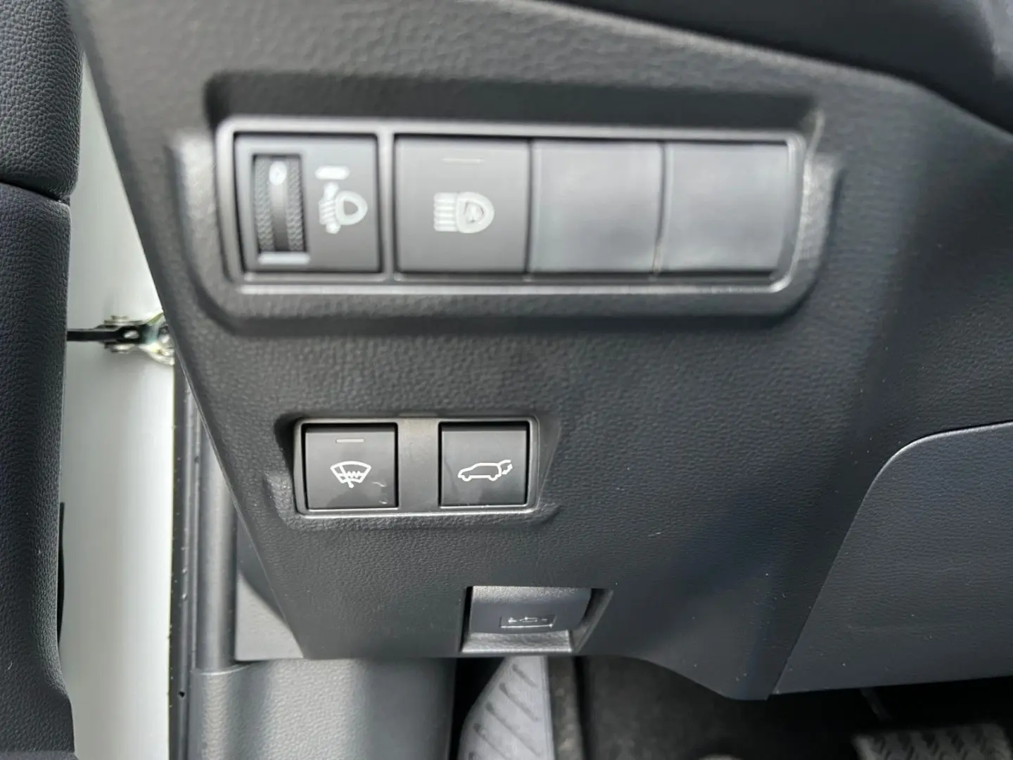 Corolla Cross Hybrid 1.8 Team D *AHK*Navi*LED*