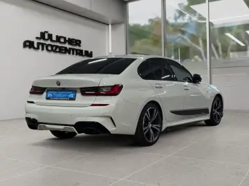 330i xDrive M Sport Performance,Scheckh.Insp.Neu