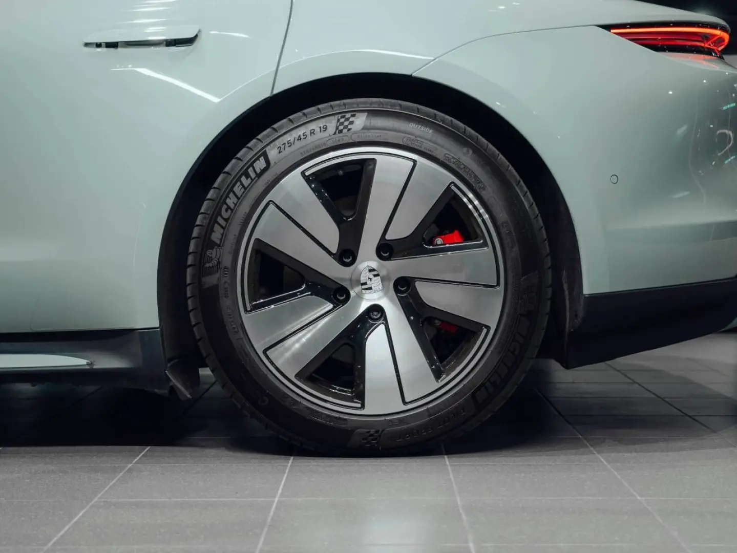 Porsche Taycan 4S 400kW / 544hp 