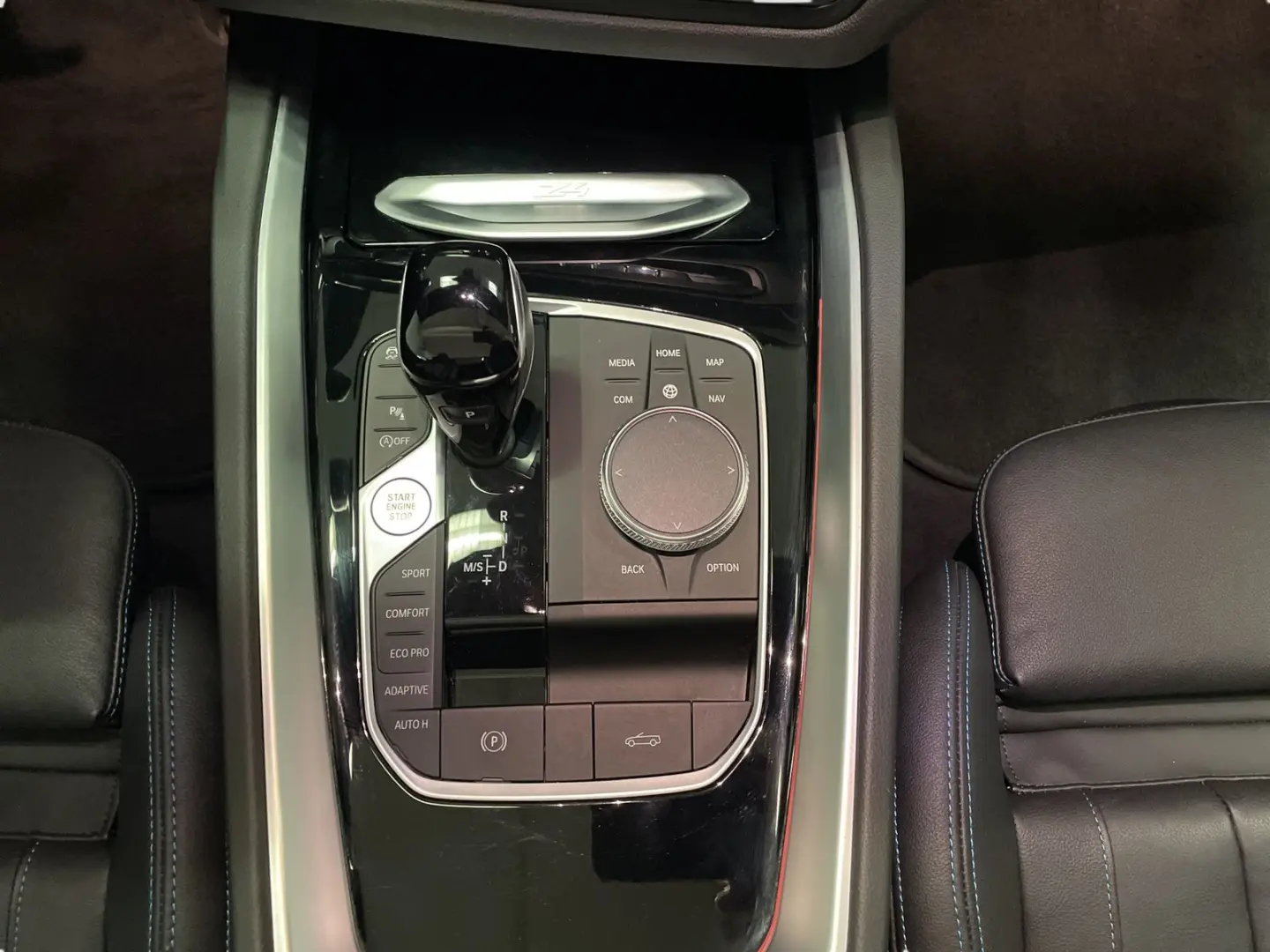 Z4 M40i Harman/K LiveCockpitProf Head-Up PDC