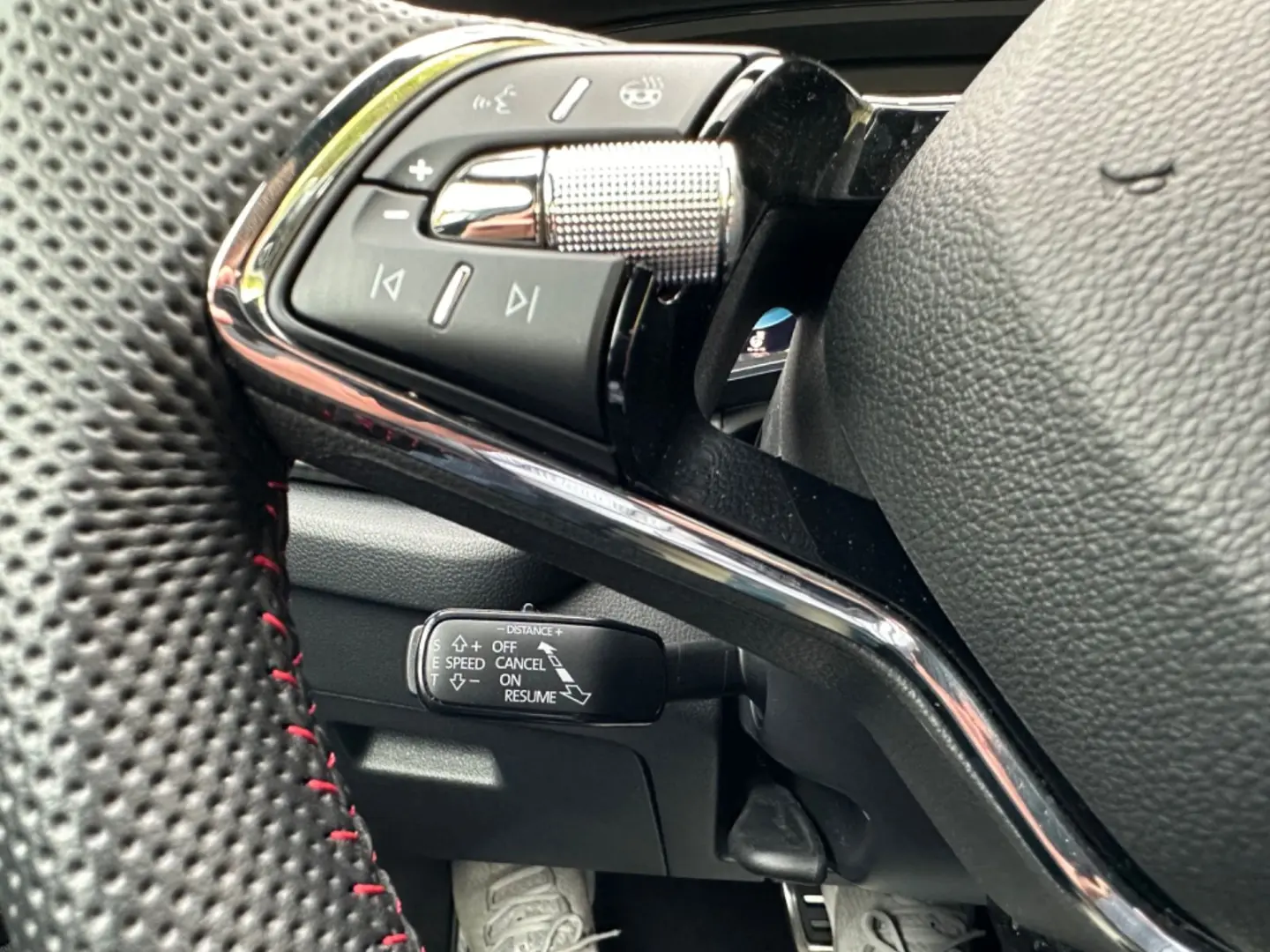 Octavia Combi RS iV DSG / Navi / HUD / ACC / AHK