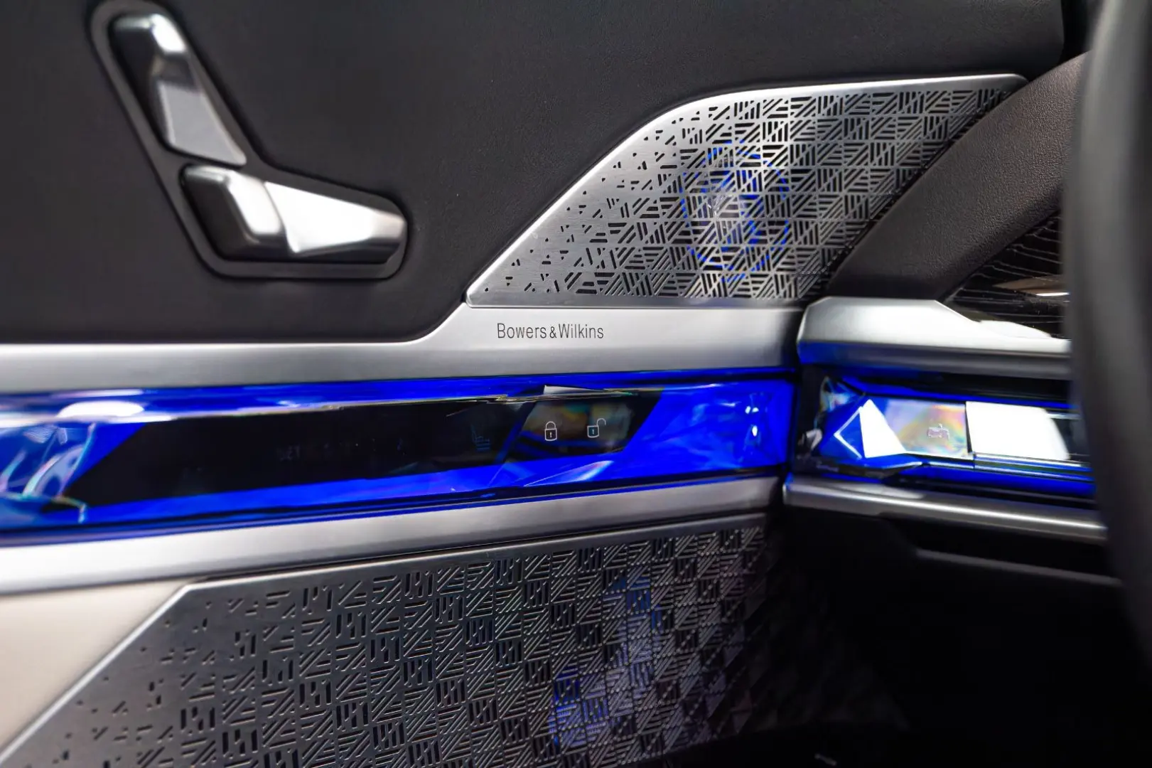 BMW i7 M60