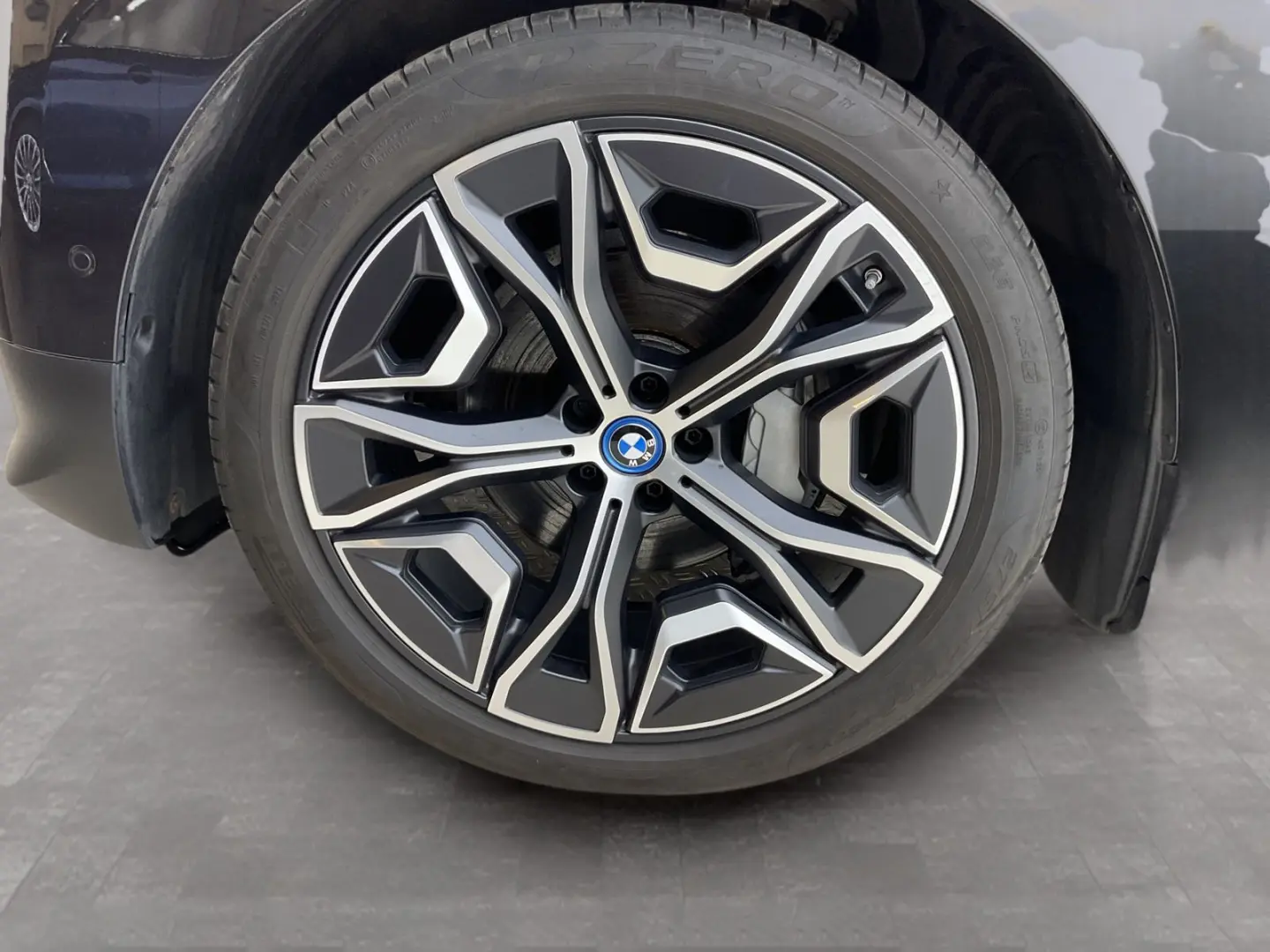 BMW iX xDrive40