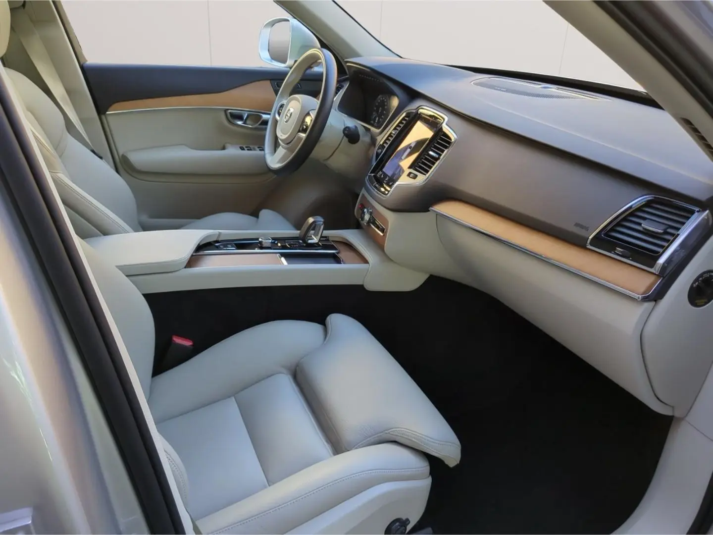 XC90 T8 Recharge Inscription Expr. *Luft*Pano*36