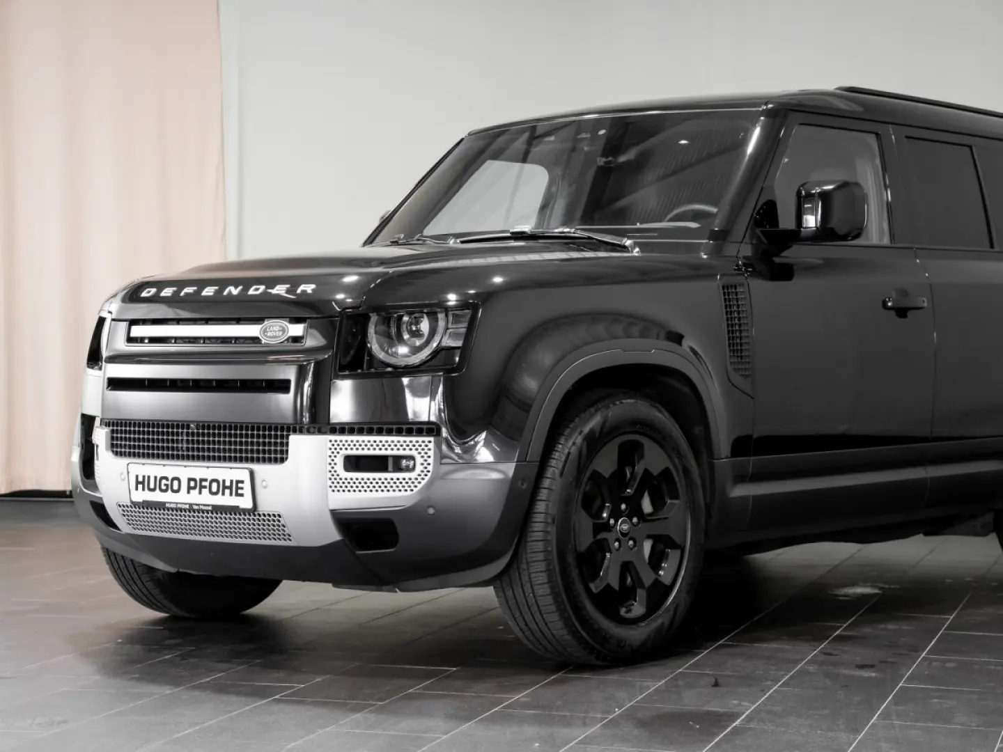 Defender 130 D300 SE / HuD / Bright Pack