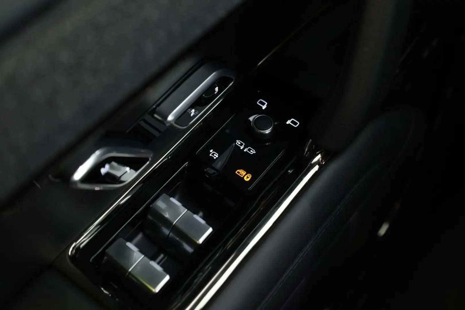 Range Rover Sport D350 Autobiography BLACK AHK