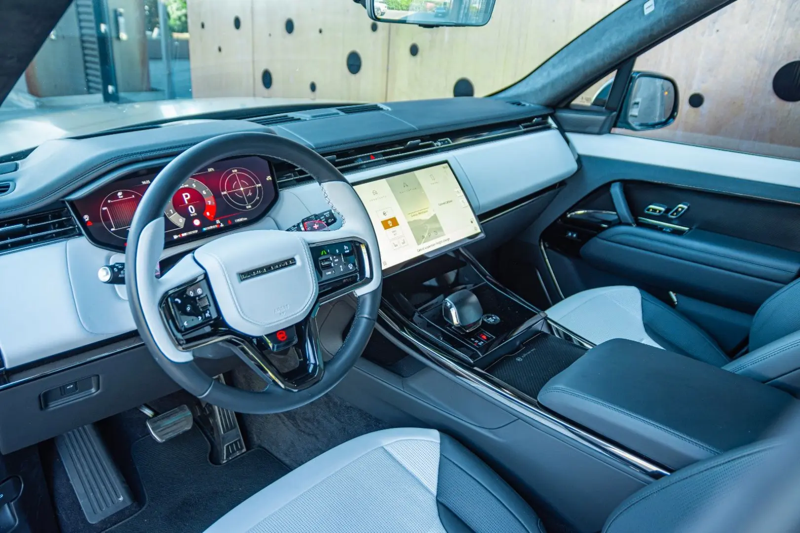 Range Rover Sport P635 SV ED. 1 CARBON FULL PPF!
