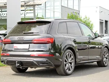 Q7 55TFSI qu S LINE BLACK PANO AHK HuD 360° LUFT