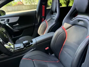 Mercedes-Benz CLA 35 AMG