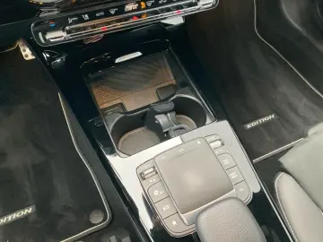 CLA 250 4M Coupé AMG/Night/Multibeam/Distronic/