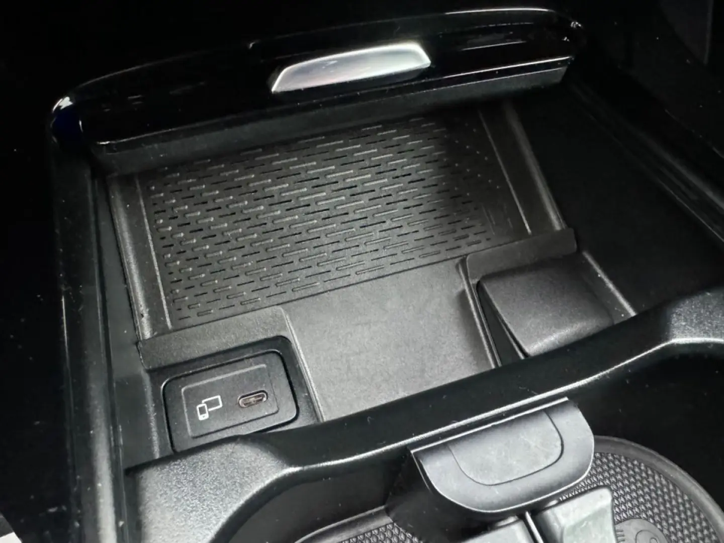 A 180 /AMG/Night-P/Distronic/WideScreen/Kam./LED
