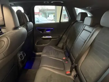 GLC 300 4M AMG Pano Standhz AHK Distronic Winter
