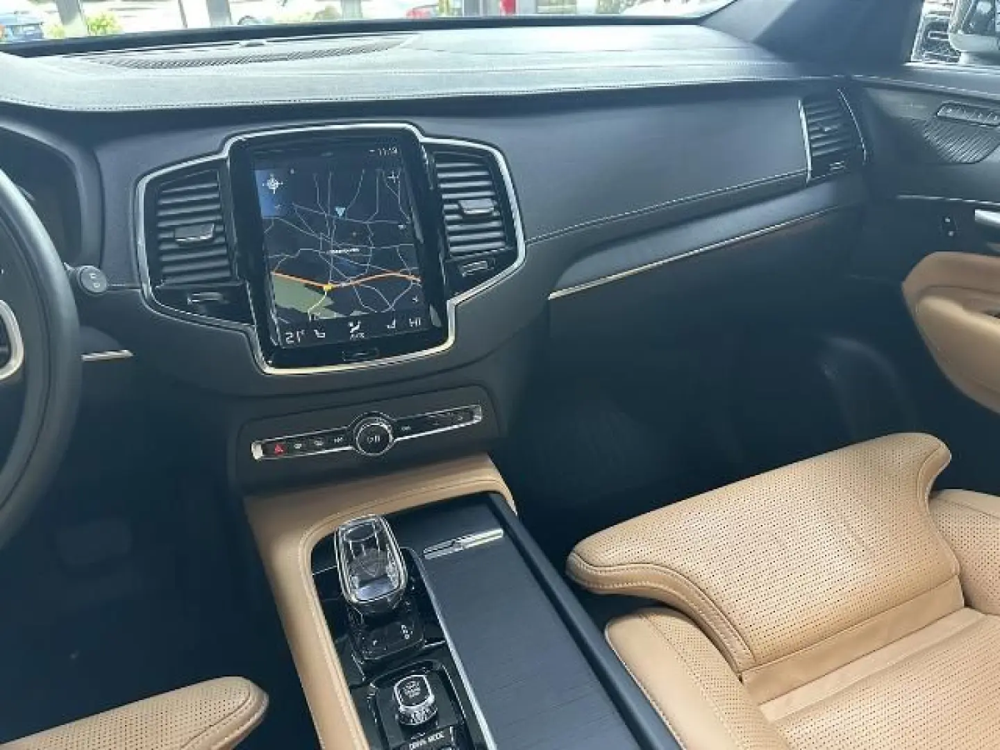 XC90 T8 AWD Inscription Plug-In LED ACC Navi H&K 360