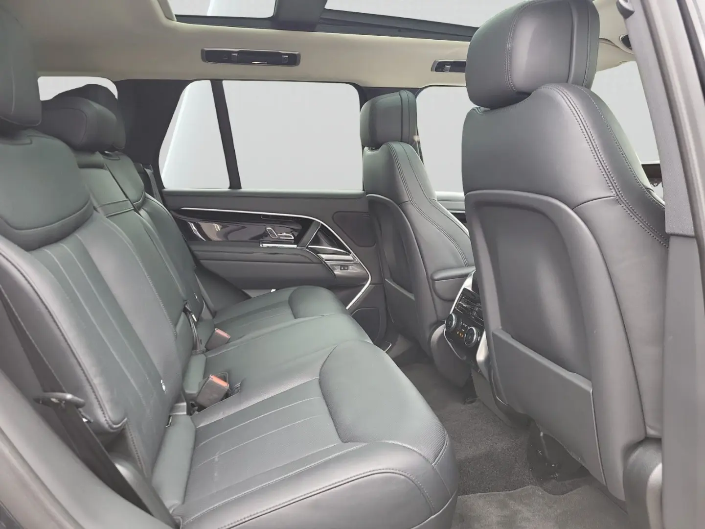Range Rover D300 HSE D 300 Meridian Pano 23