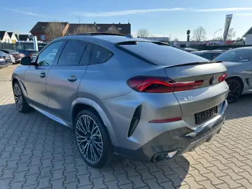 BMW X6 40xd M Sport Pro- SkyLounge-HUD-H&K-360Ka