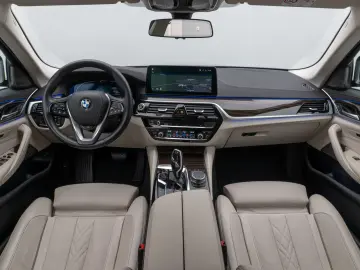 530i Luxury Line Kamera Laser HUD DAB H/K SoftCL