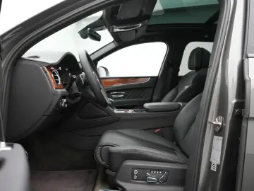 Bentayga V6 Hybrid Bentley Bentayga 3.0 V6 Hybri