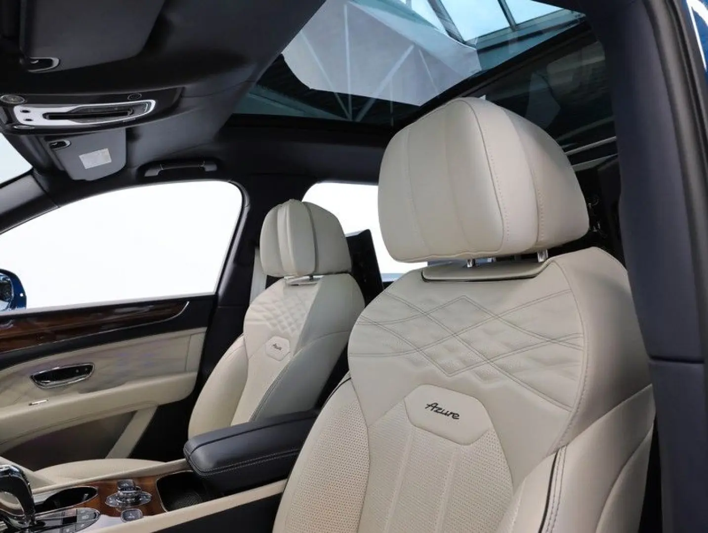 Bentayga 4.0 V8 EWB Azure 4WD Autom.