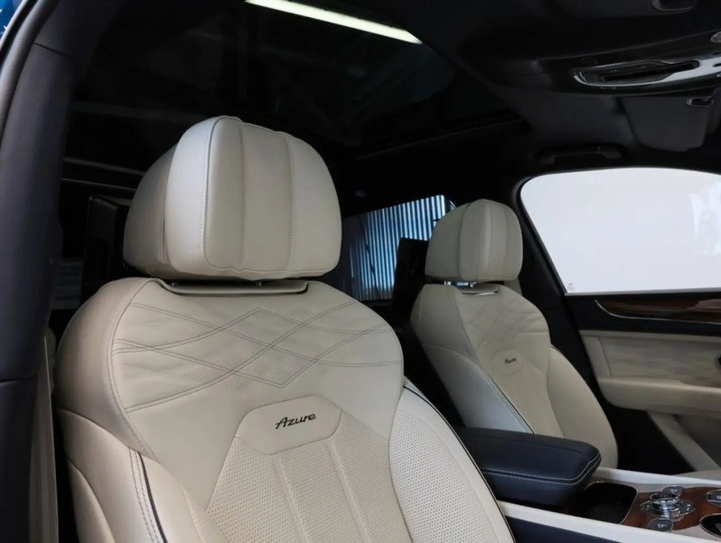 Bentayga 4.0 V8 EWB Azure 4WD Autom.