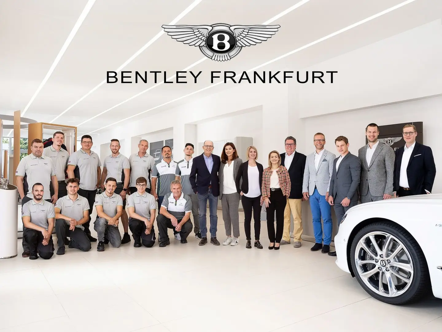 Bentayga EWB AZURE BLACK / TAN / FULL OPTION