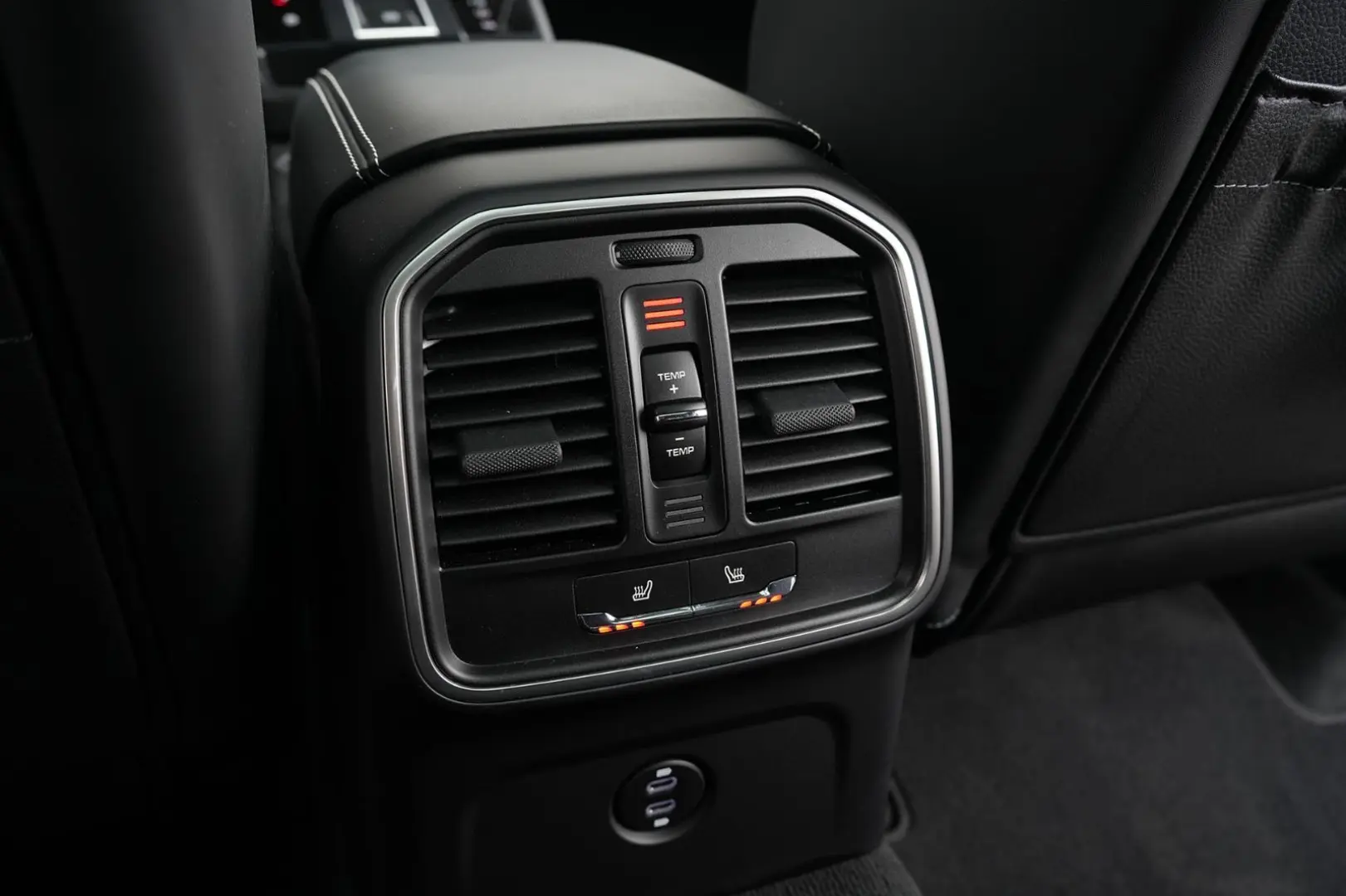 Macan T ACC-PASM-PANO-STANDH.-SITZBELÜFTUNG-BOSE