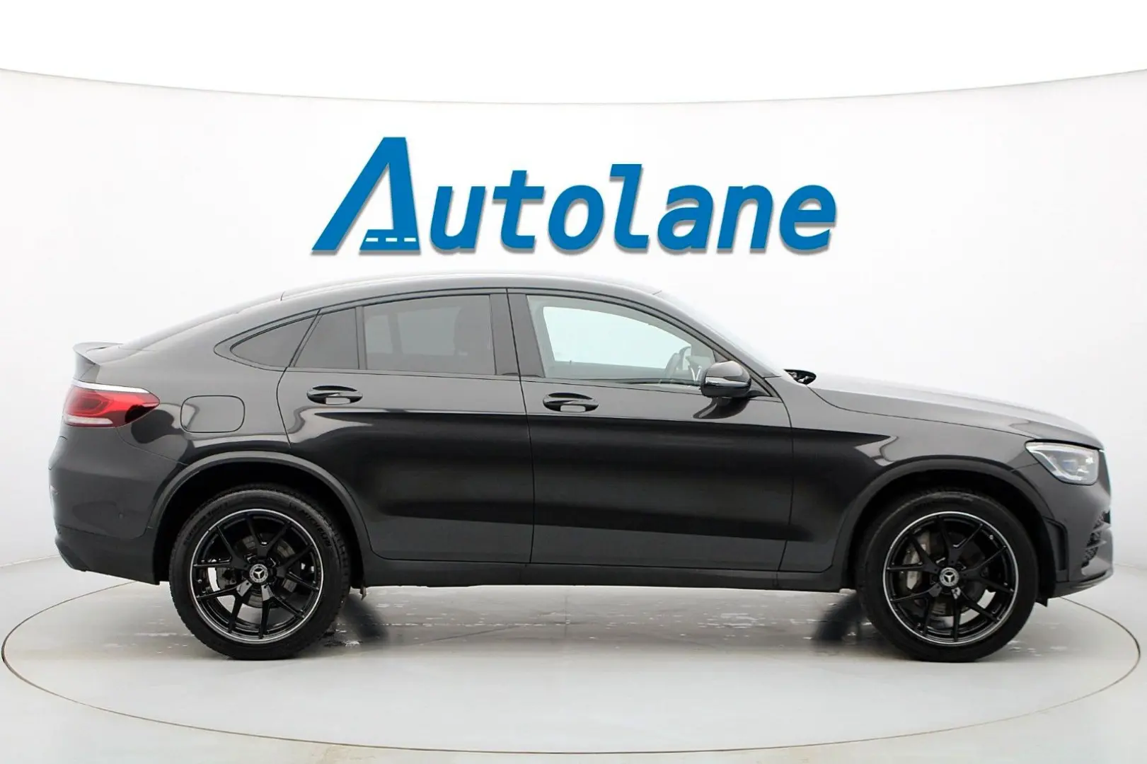 GLC 300e 4Matic, AMG, Cockpit, Tow hook 320hk