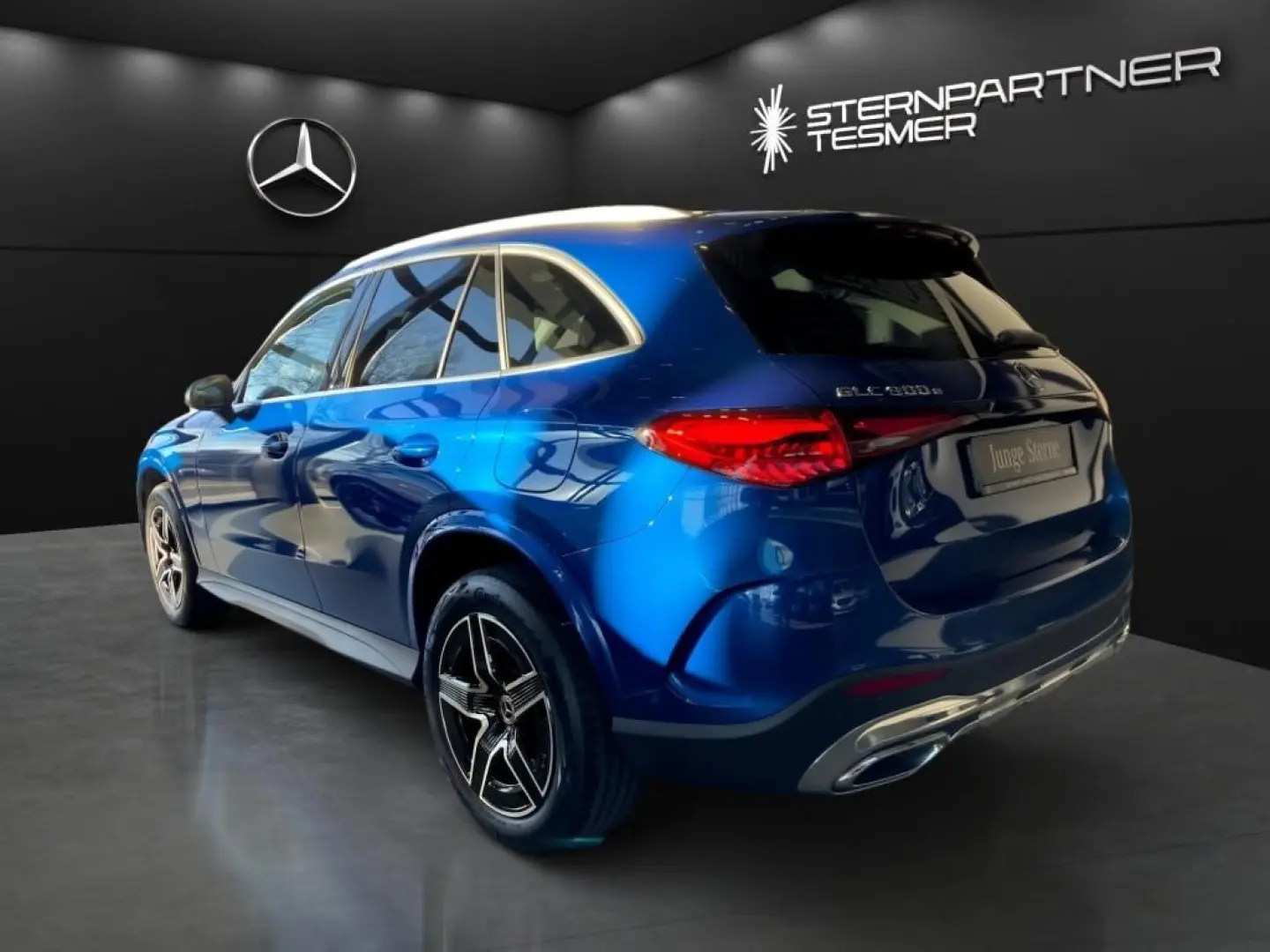GLC 300 e 4M AMG+PANO+AHK+KAMERA+EASYPACK