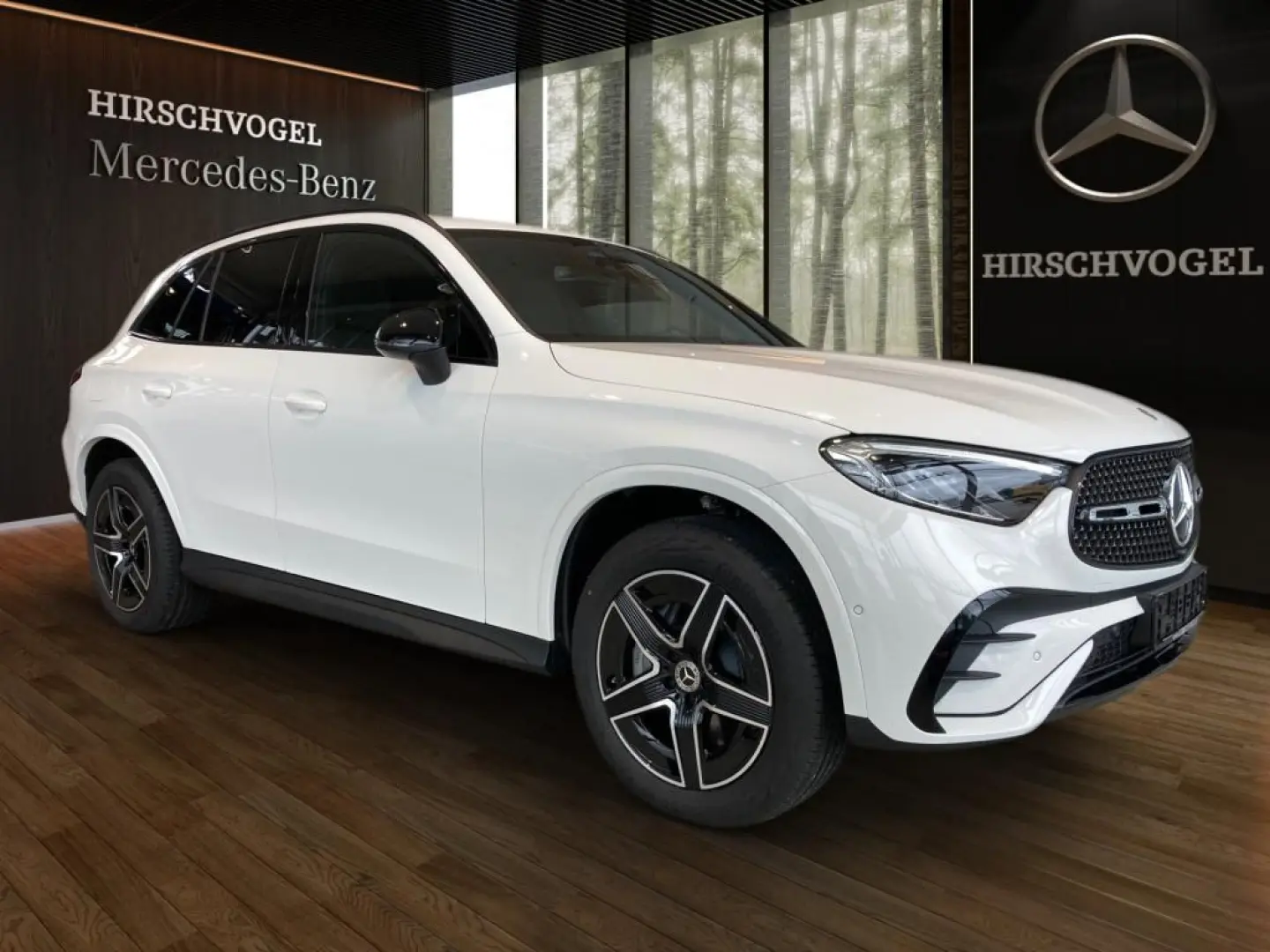 GLC 300 e 4M AMG-Line+Night+AHK+DISTRON+LED+Kam