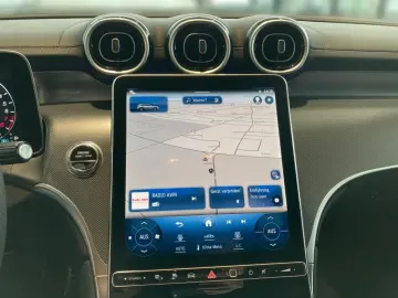 GLC 300 e 4M AMG-Line+Night+AHK+DISTRON+LED+Kam