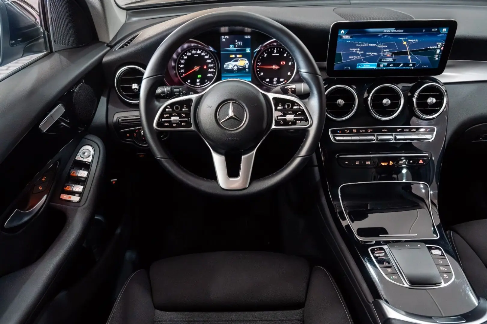 GLC 200 d 4Matic*HEAD-UP*LED*KEYLESS-GO*DAB*1-HD